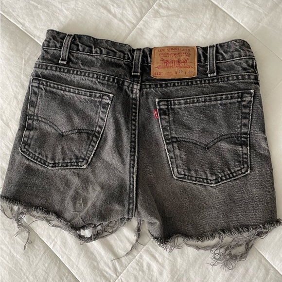 Levi’s Denim Shorts - Picture 2 of 3